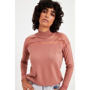 Trendyol Dried Rose Tulle Detailed Knitwear Sweater vyobraziť