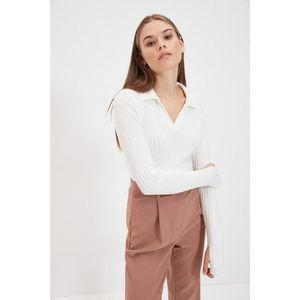 Trendyol Ecru Sleeve End Detailed Polo Neck Knitwear Sweater vyobraziť