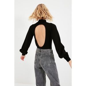 Trendyol Black Back Detailed Knitwear Pullover vyobraziť