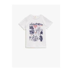 Koton Boy's White Printed T-Shirt vyobraziť