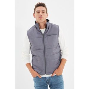 Trendyol Gray Men's Stand Up Collar Fleece Multi-Pocket Vest vyobraziť