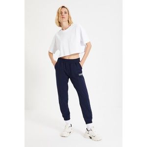 Trendyol Navy Blue Embroidered Loose Jogger Knitted Sweatpants vyobraziť