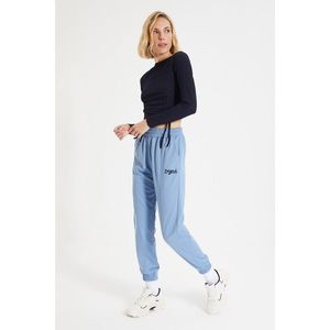 Trendyol Light Blue Embroidered Loose Jogger Knitted Sweatpants vyobraziť