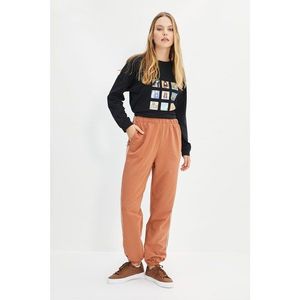 Trendyol Brown Knitted Sweatpants vyobraziť