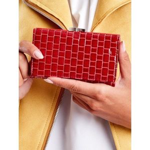 Lacquered red wallet with geometric patterns vyobraziť