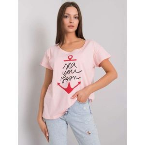 Light pink t-shirt with an inscription vyobraziť