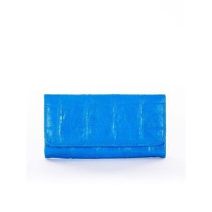 Women's blue wallet with an embossed pattern vyobraziť