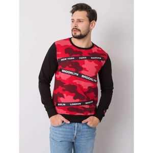 Men's red sweatshirt with military patterns vyobraziť