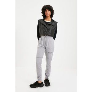 Trendyol Gray Printed Basic Jogger Knitted Sweatpants vyobraziť
