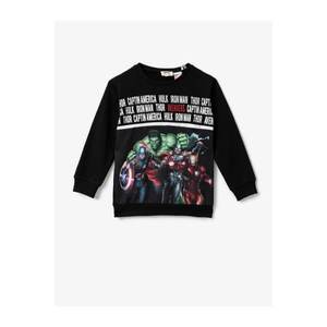 Koton Boys Black Avengers Printed Crew Neck Long Sleeve Sweatshirt vyobraziť