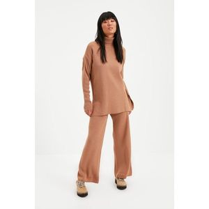 Trendyol Camel Turtleneck Knitwear Bottom-Top Suit vyobraziť