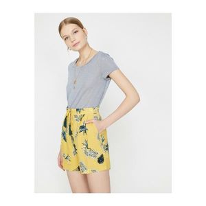 Koton Women's Yellow High Waist Pocket Detailed Tie Waist Shorts vyobraziť