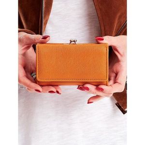 Light brown women's wallet with a compartment for earwires vyobraziť