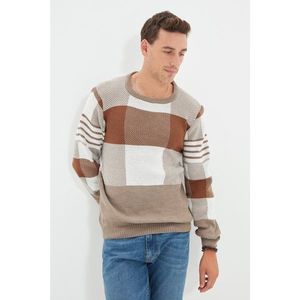Trendyol Beige Men's Slim Fit Crew Neck Plaid Knitwear Sweater vyobraziť