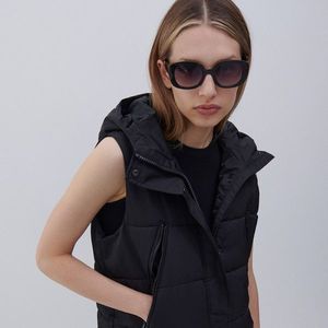 Reserved - Prešívaná vesta s kapucňou - Čierna vyobraziť