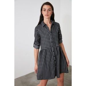 Trendyol Smoked Shirt Dress vyobraziť