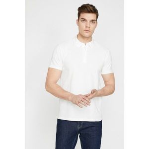 Koton Men's White Short Sleeve Button Detail T-Shirt vyobraziť