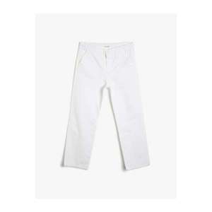 Koton Boy White Button Detailed Trousers vyobraziť