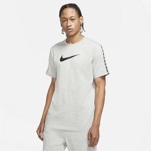 Nike Repeat Logo T-Shirt Mens vyobraziť