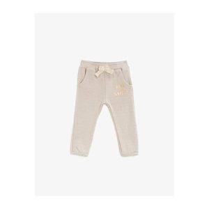 Koton Baby Girl Ecru Pocket Written Printed Normal Waist Sweatpants vyobraziť