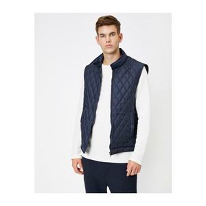 Koton Pocket Detailed Vest vyobraziť