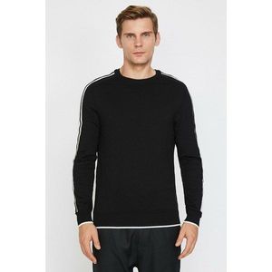 Koton Male Black Striped Sweater vyobraziť