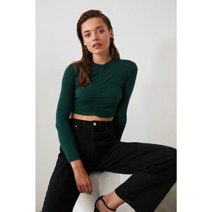 Trendyol Green Pleated Crop Knitted Blouse vyobraziť