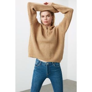 Trendyol Camel Hooded Knitwear Sweater vyobraziť