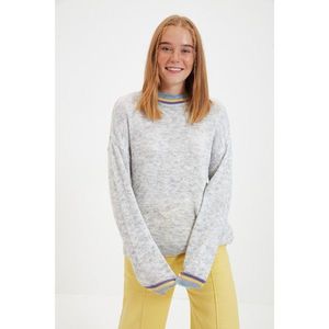 Trendyol Gray Crew Neck Knitwear Sweater vyobraziť