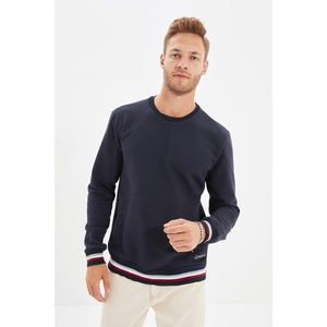 Trendyol Navy Men Regular Fit Crew Neck Sweatshirt vyobraziť