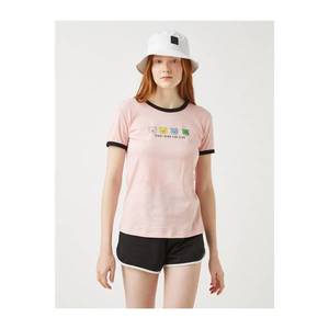 Koton Printed T-Shirt Crew Neck Short Sleeve Cotton Women's Pink vyobraziť