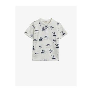 Koton Boy White Cotton Short Sleeve Printed Polo Neck T-Shirt vyobraziť
