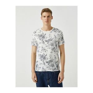Koton Men's Cotton Floral Crew Neck Short Sleeve T-Shirt vyobraziť