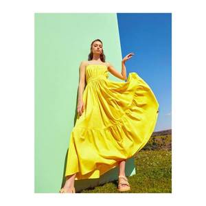 Koton Women's Yellow Cotton Thin Strap Dress vyobraziť