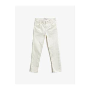 Koton Girl's White-88872 Jeans vyobraziť