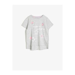 Koton Girl's Gray Cotton Soft Appliqué Printed Crew Neck Short Sleeve T-shirt vyobraziť