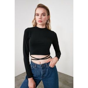 Trendyol Black Biye Detailed Binding Knitted Blouse vyobraziť