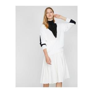 Koton Women's White Mixed Lace Detailed Sweater vyobraziť