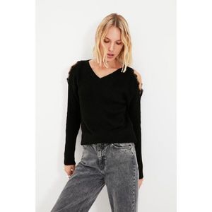 Trendyol Black Cutout Detailed Knitwear Sweater vyobraziť