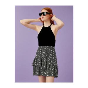 Koton Women's Black Floral Skirt Mini vyobraziť