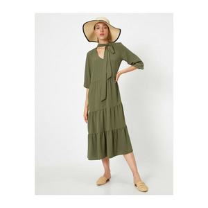 Koton Woman Green Scarf Collar Long Sleeve Midi Dress vyobraziť