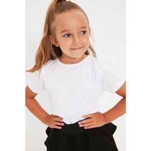 Trendyol White Frilly Girl Knitted T-Shirt vyobraziť