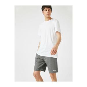 Koton Men's Gray Basic Pocket Cotton Waistband Shorts vyobraziť