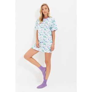 Trendyol Multi Colored Slogan Printed Splash Pattern Knitted Nightgown Dress vyobraziť