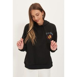 Trendyol Black Printed Hoodie Knitted Sweatshirt vyobraziť