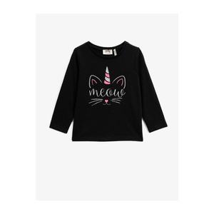 Koton Girl's Black Printed Cotton Crew Neck Long Sleeved T-Shirt vyobraziť