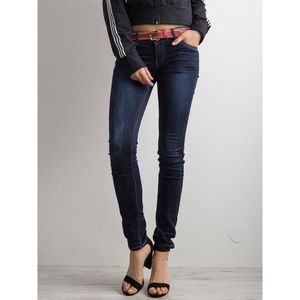 Women's dark blue slim fit jeans vyobraziť
