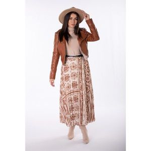 Pleated skirt with a contrasting pattern vyobraziť
