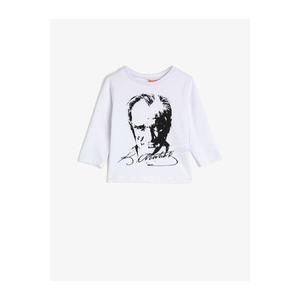 Koton Baby Boy White Cotton Long Sleeve Ataturk Printed T-Shirt vyobraziť