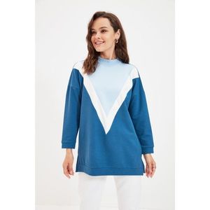 Trendyol Blue Knitted Sweatshirt vyobraziť